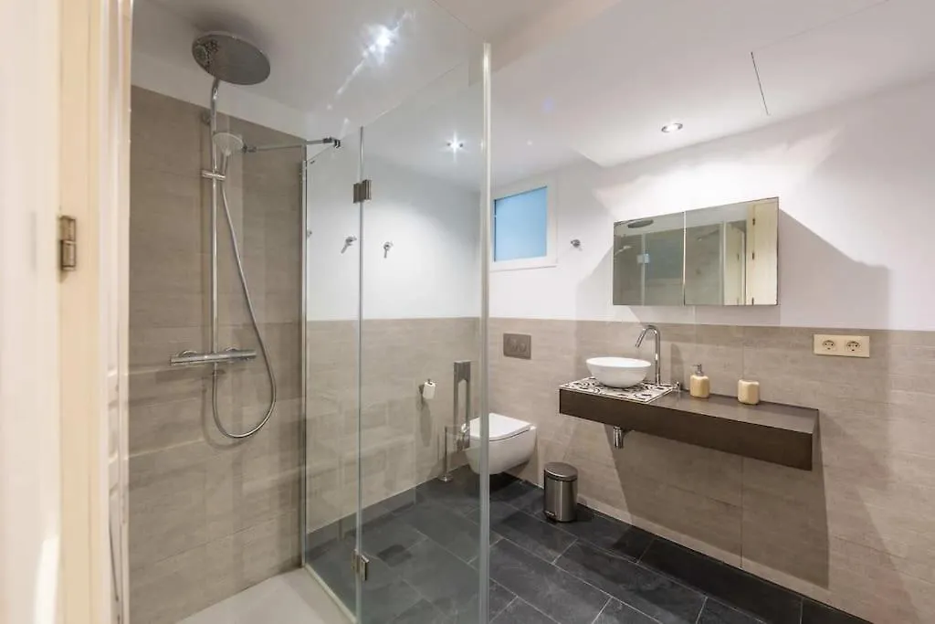 度假居 Estanco Azul Home Ideal Families Or Nomads Speed Wifi Spacious Located In Center 塔里法 西班牙