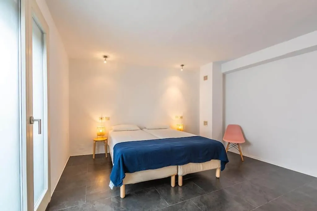 Estanco Azul Home Ideal Families Or Nomads Speed Wifi Spacious Located In Center 塔里法 0*,  西班牙